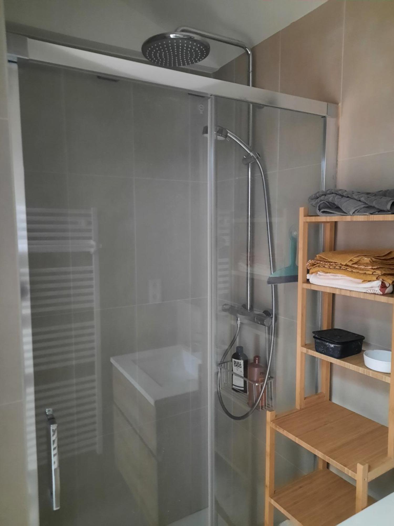 Loft 4-5 Personnes A Montmartre - Parking Prive Sur Reservation Paris Extérieur photo
